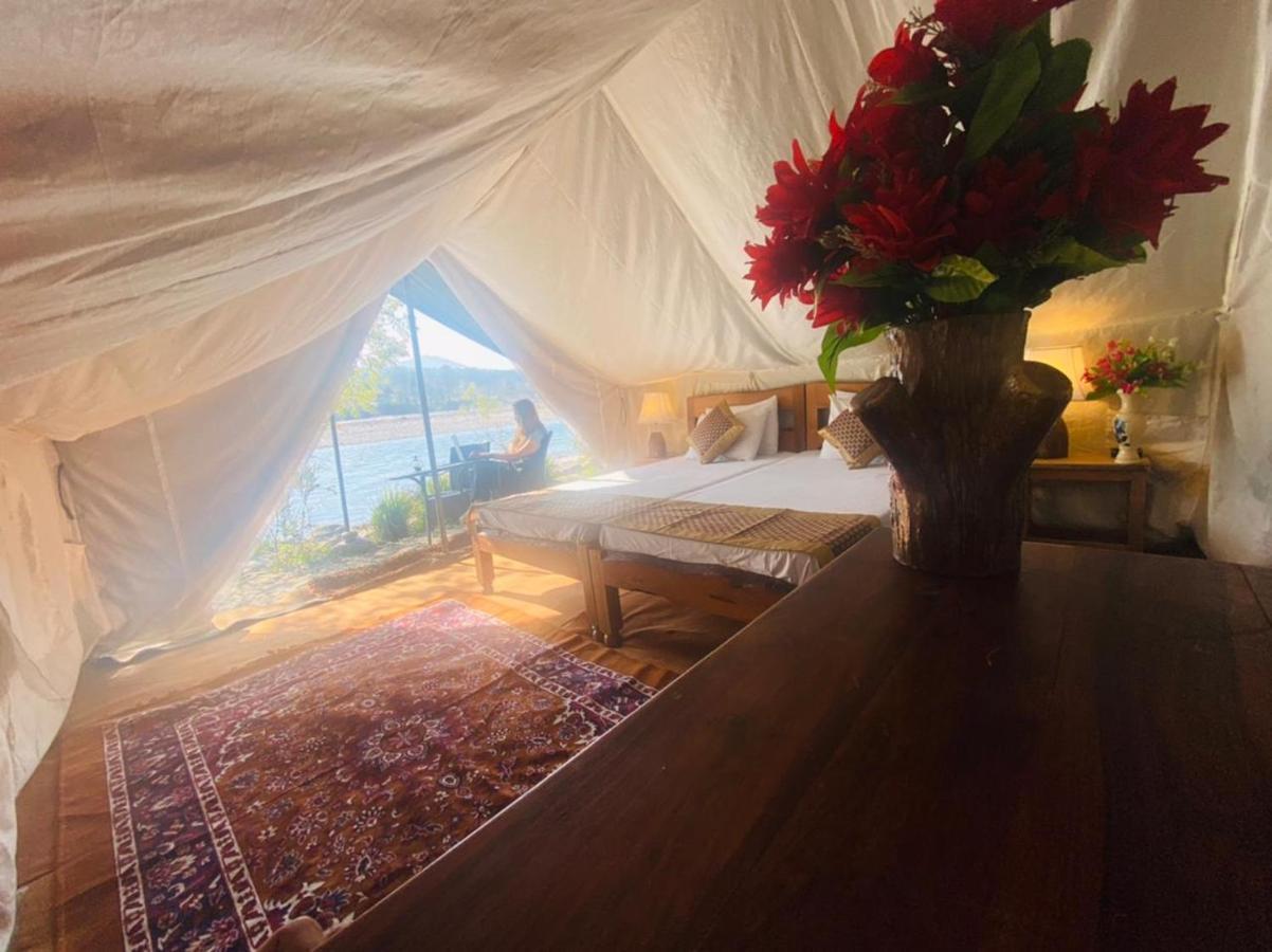 Lushy Days Boom Camp Hotel Tanakpur ภายนอก รูปภาพ